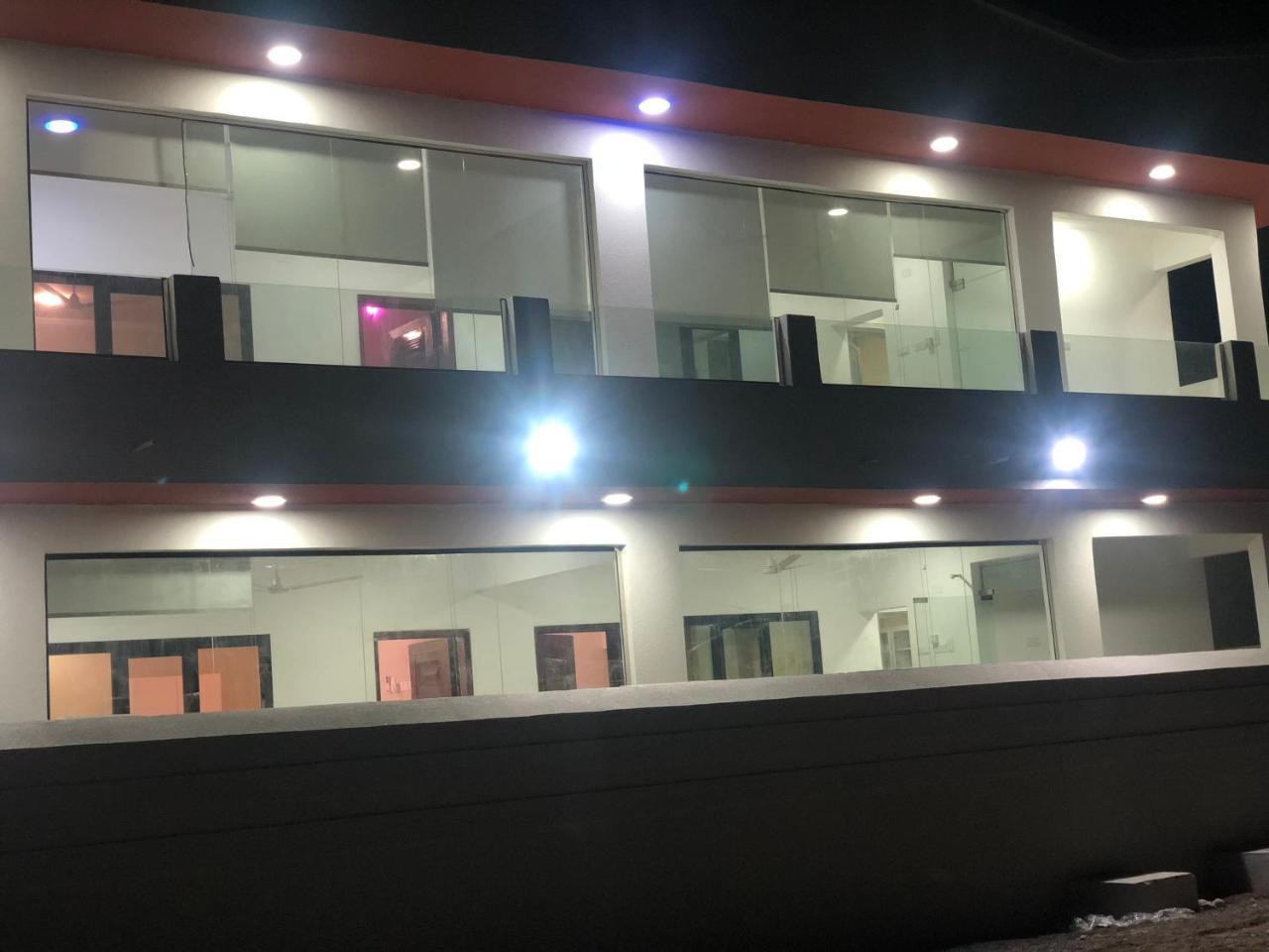 Home X4 Al Wasil ภายนอก รูปภาพ